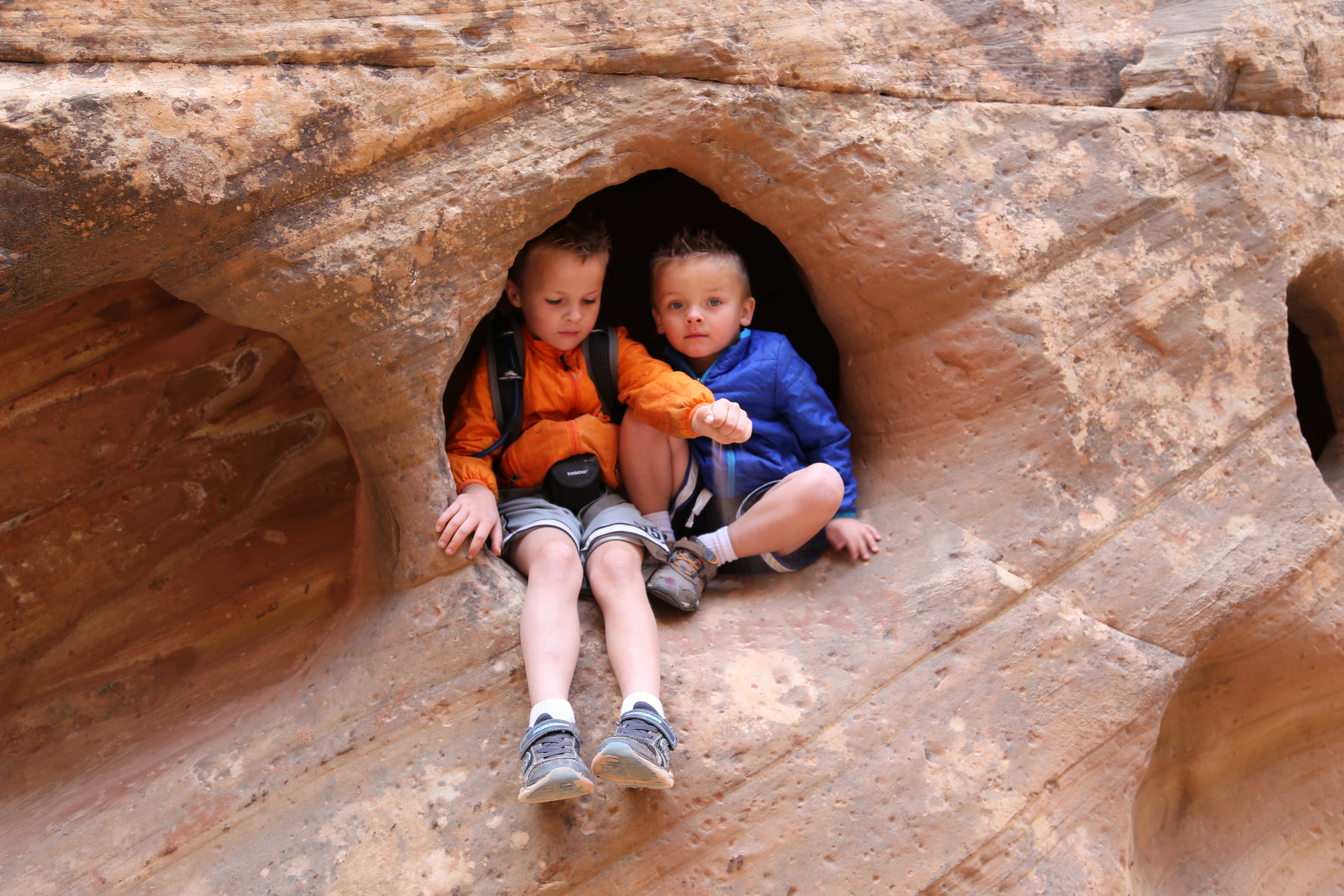 2015 Fall Break - Day 2 - Capitol Reef National Park (Grand Wash Narrows, Capitol Gorge (Petroglyphs, Narrows, Pioneer Register), Waterpocket Fold Drive (Notom-Bullfrog Road, Burr Trail Road), Hell's Backbone Grill (Boulder, Utah))