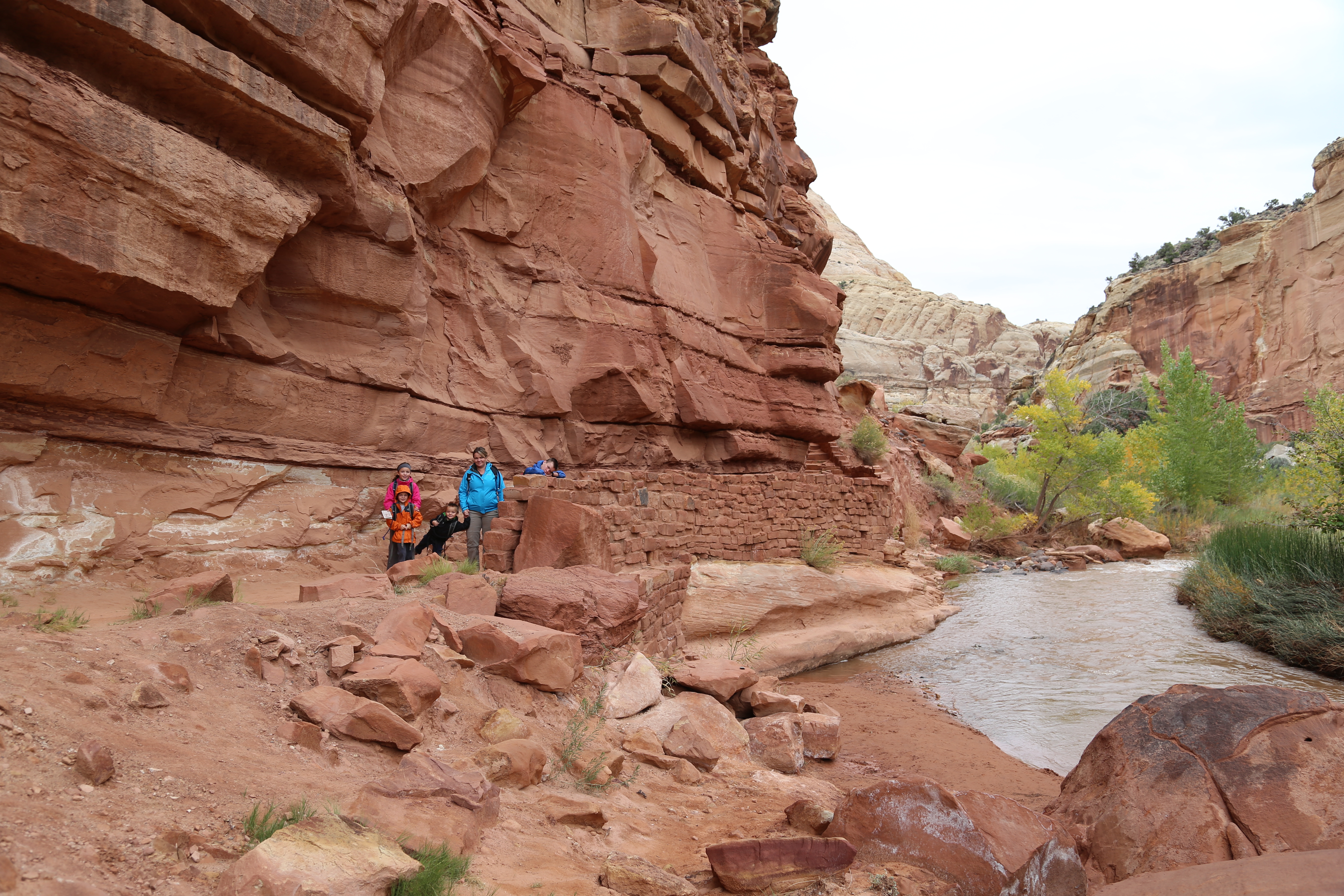 2015 Fall Break - Day 3 - Capitol Reef National Park (Gifford House Pies, Hickman Bridge Arch, Snakes Alive!, Picking Apples in the Fruita Pioneer Orchards, Goosenecks Overlook, Panorama Point), Eating Rattlesnakes at Cafe Diablo (Torrey, Utah)