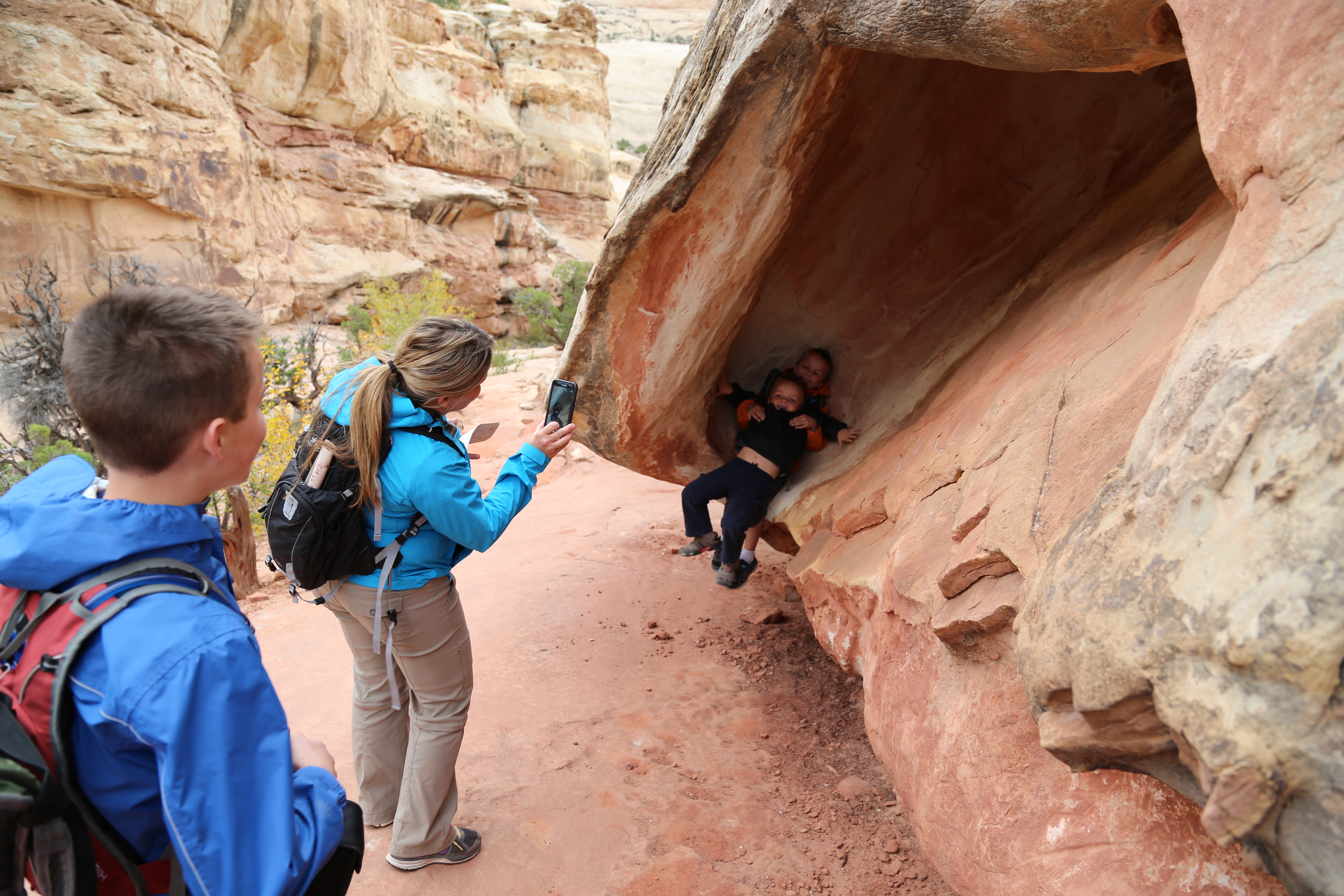 2015 Fall Break - Day 3 - Capitol Reef National Park (Gifford House Pies, Hickman Bridge Arch, Snakes Alive!, Picking Apples in the Fruita Pioneer Orchards, Goosenecks Overlook, Panorama Point), Eating Rattlesnakes at Cafe Diablo (Torrey, Utah)