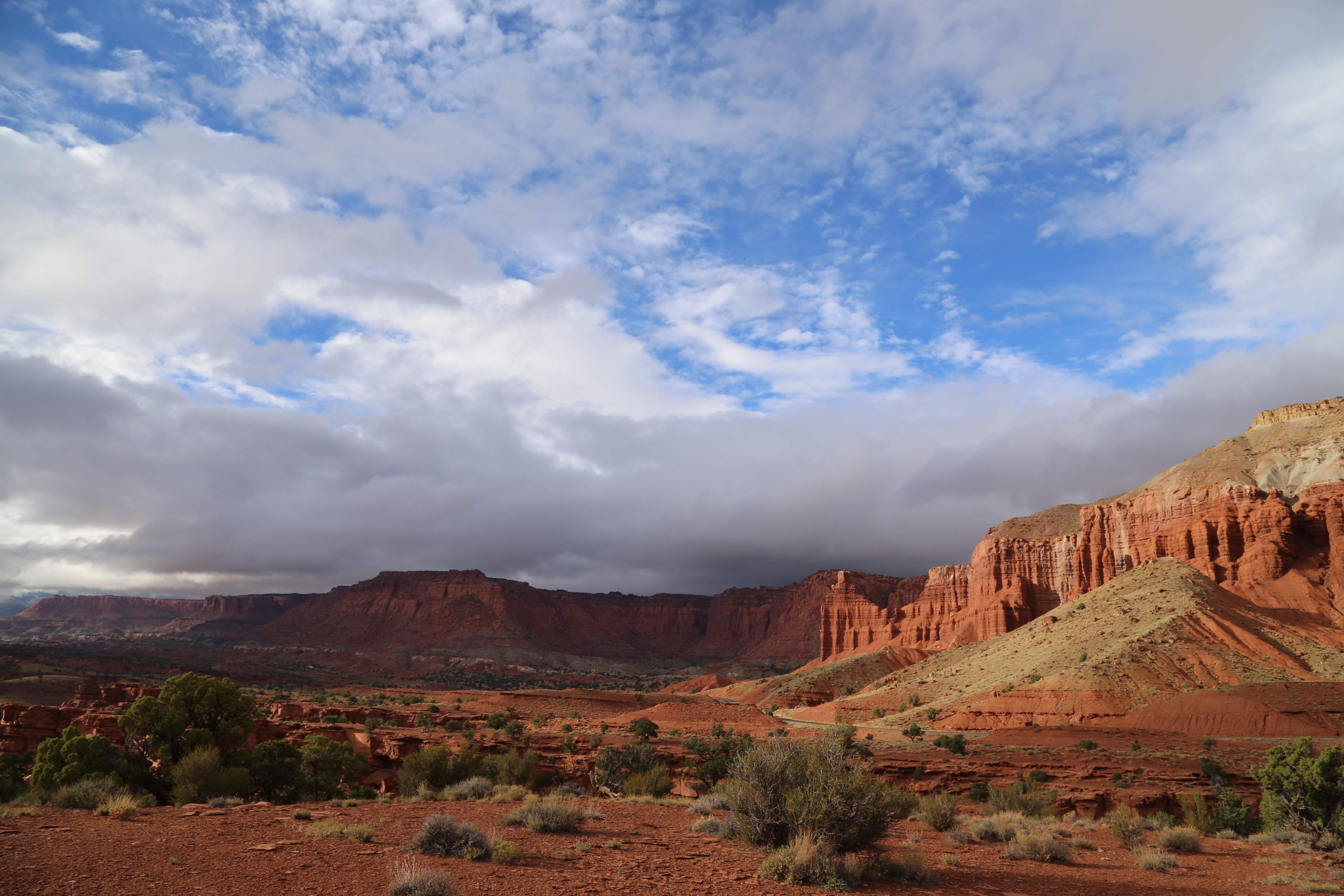 2015 Fall Break - Day 3 - Capitol Reef National Park (Gifford House Pies, Hickman Bridge Arch, Snakes Alive!, Picking Apples in the Fruita Pioneer Orchards, Goosenecks Overlook, Panorama Point), Eating Rattlesnakes at Cafe Diablo (Torrey, Utah)