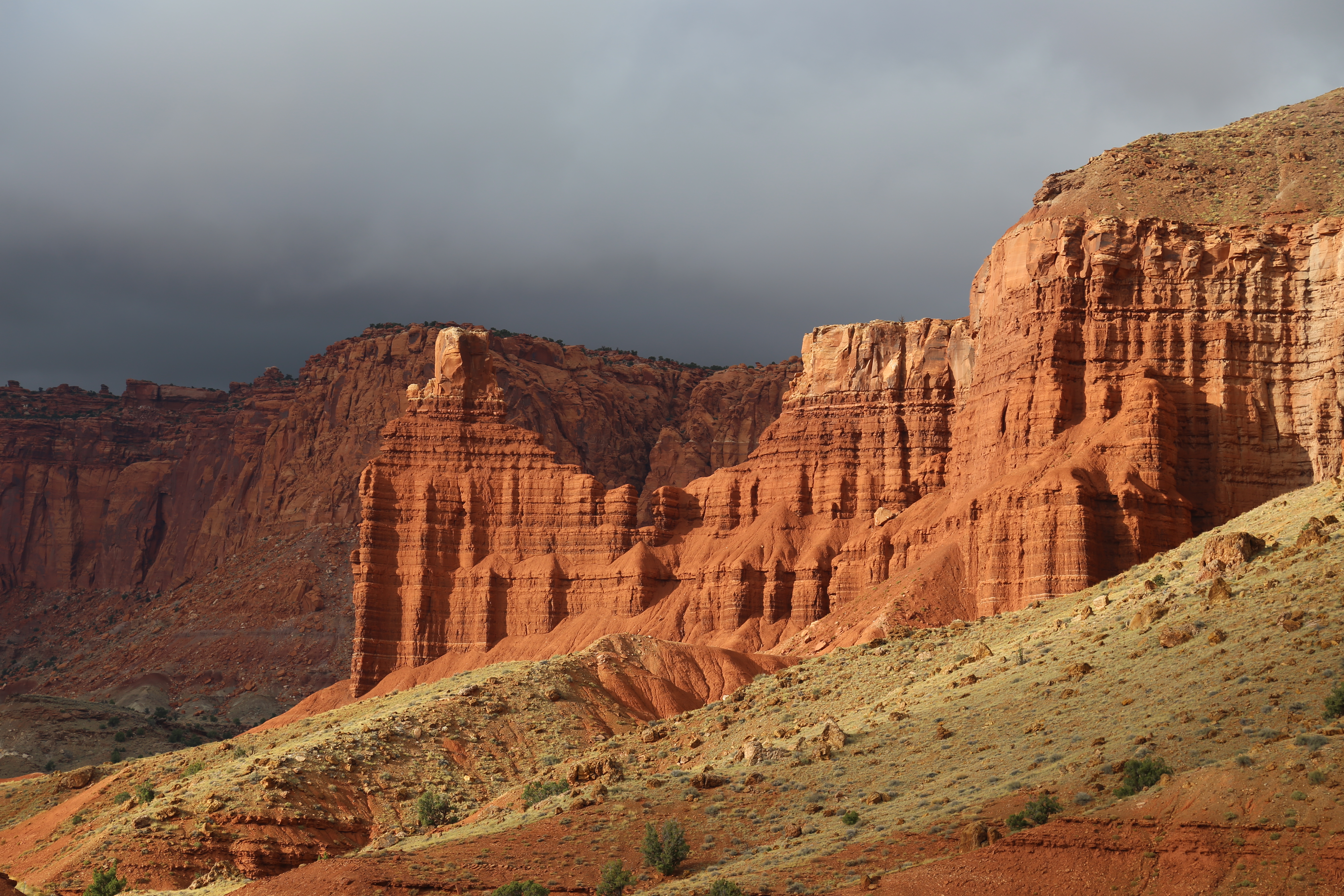 2015 Fall Break - Day 3 - Capitol Reef National Park (Gifford House Pies, Hickman Bridge Arch, Snakes Alive!, Picking Apples in the Fruita Pioneer Orchards, Goosenecks Overlook, Panorama Point), Eating Rattlesnakes at Cafe Diablo (Torrey, Utah)