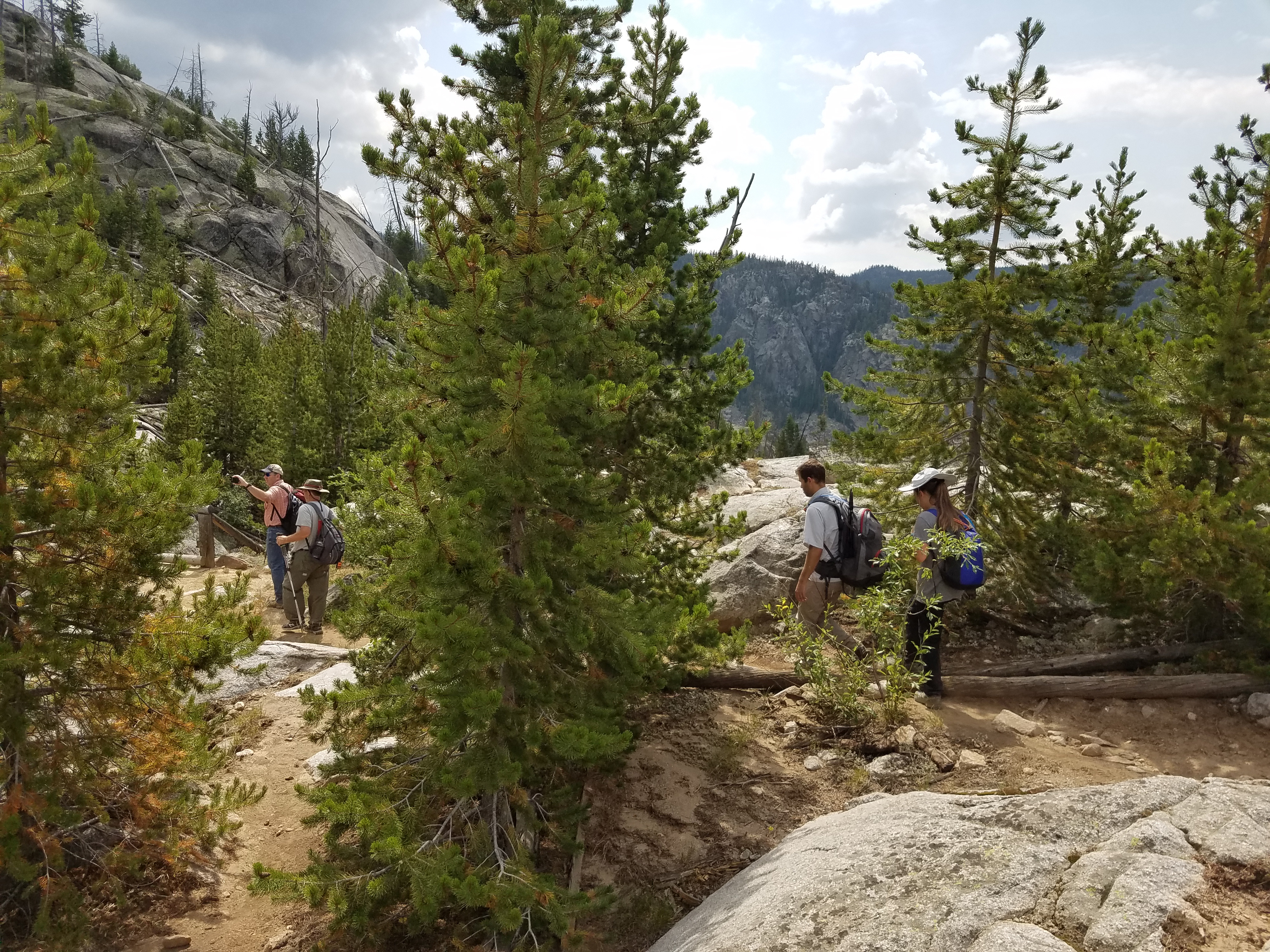 2017 Wind River Trip - Day 2 - Boulder Lake to Mt. Victor Basecamp (17.53 Miles, 4003 ft. Climb) (Wind River Range, Wyoming) 