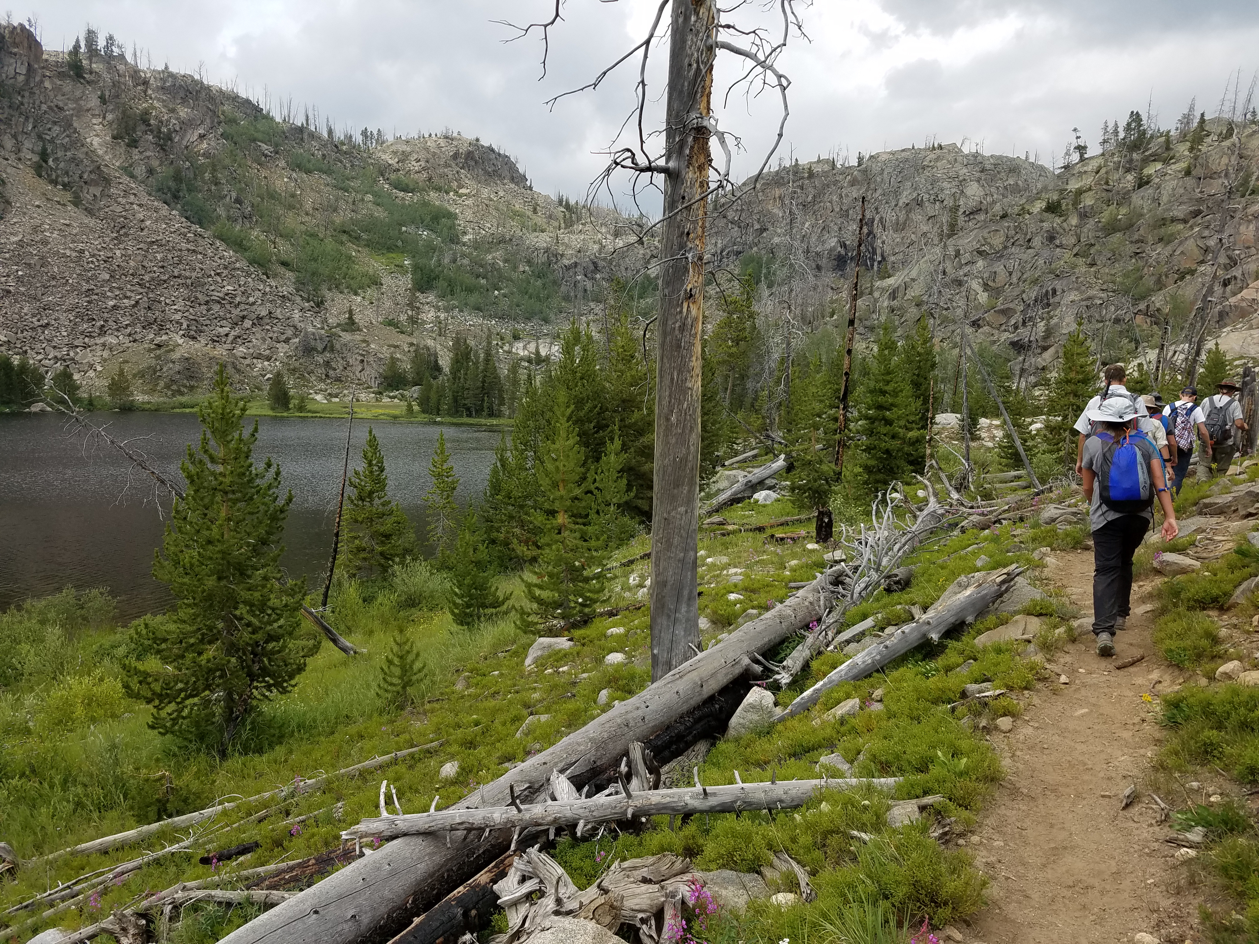 2017 Wind River Trip - Day 2 - Boulder Lake to Mt. Victor Basecamp (17.53 Miles, 4003 ft. Climb) (Wind River Range, Wyoming) 