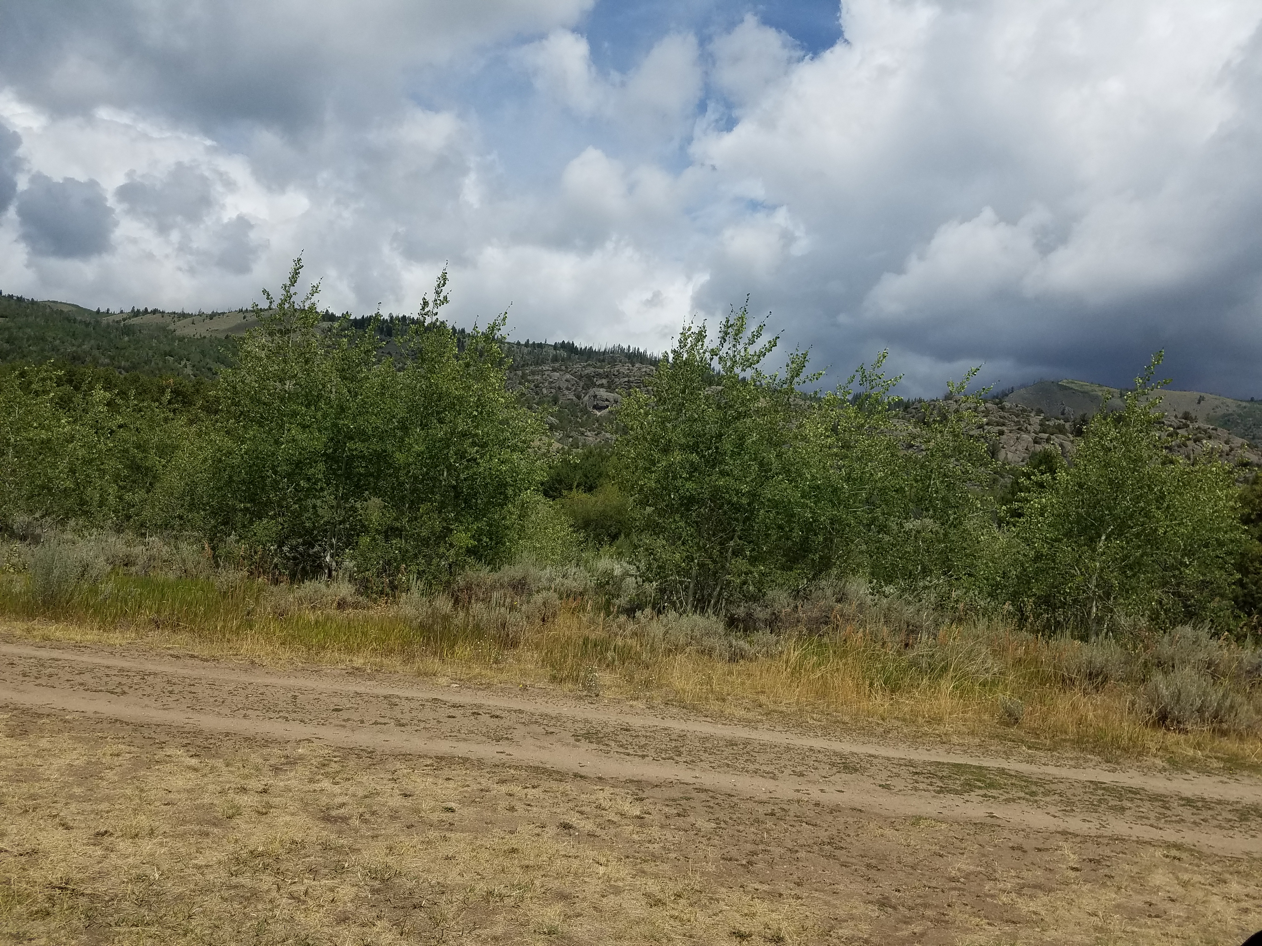 2017 Wind River Trip - Day 8 - Coyote Lake to Boulder Lake, Ethan's Exploding Pillow, Grizzly Bear Challenge, Dead Car Battery & Broken Key, Wind River Brewing Company, Toilet (Wind River Range, Wyoming)