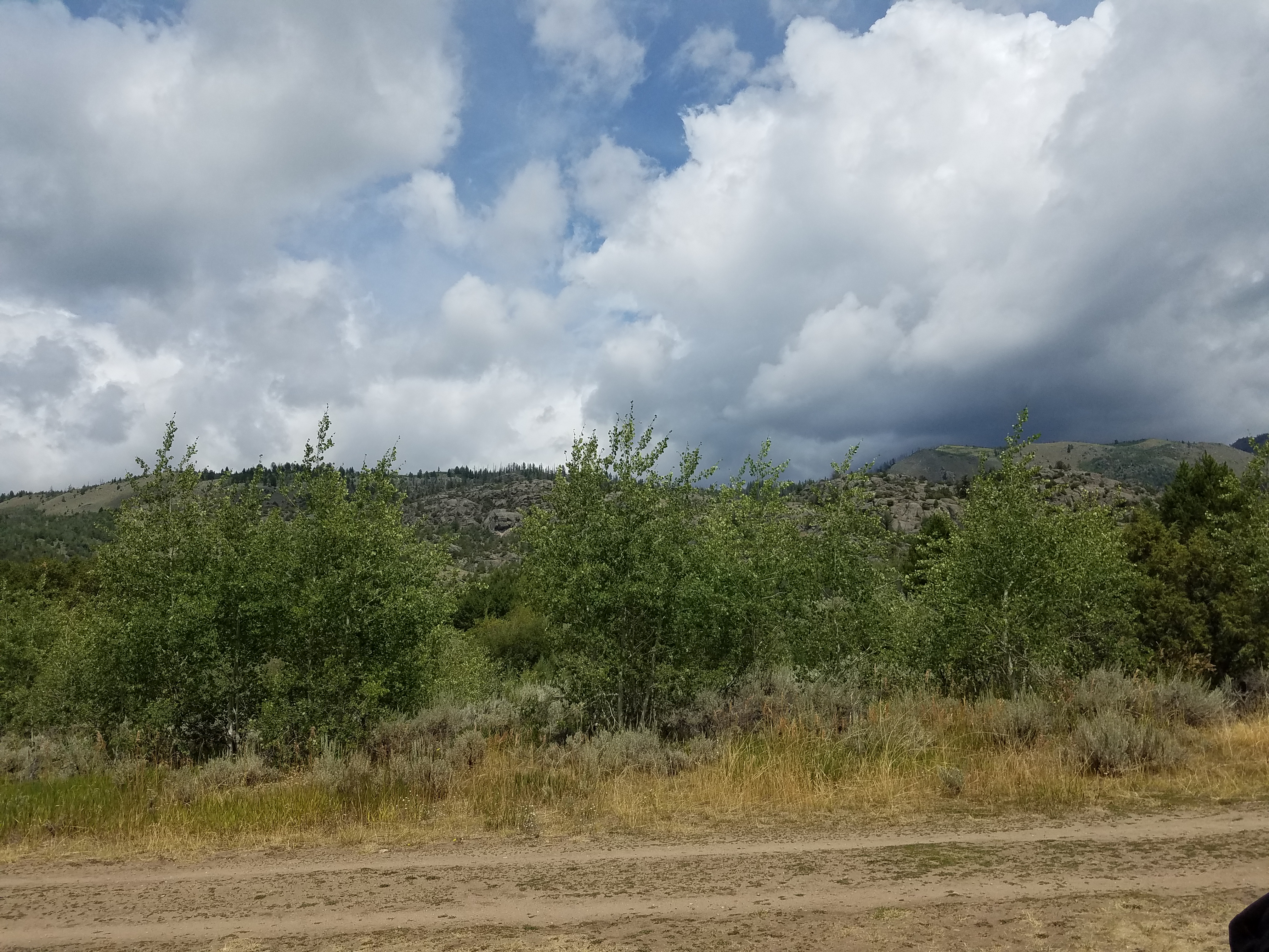 2017 Wind River Trip - Day 8 - Coyote Lake to Boulder Lake, Ethan's Exploding Pillow, Grizzly Bear Challenge, Dead Car Battery & Broken Key, Wind River Brewing Company, Toilet (Wind River Range, Wyoming)