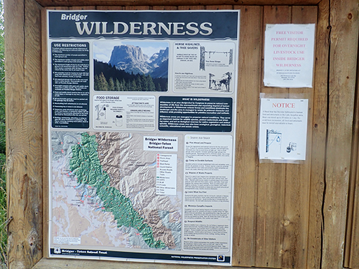 2017 Wind River Trip - Day 2 - Boulder Lake to Mt. Victor Basecamp (17.53 Miles, 4003 ft. Climb) (Wind River Range, Wyoming) 