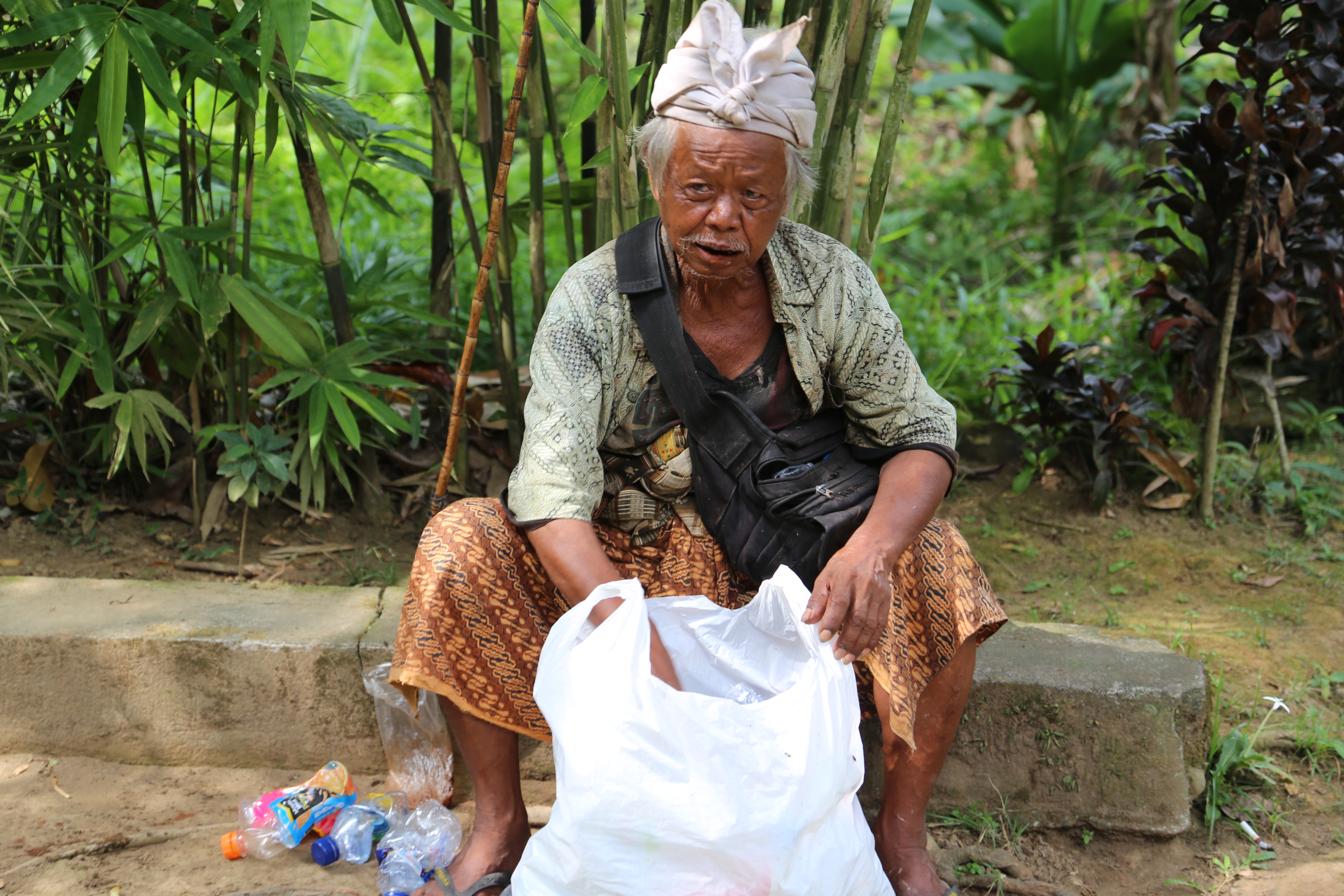 2018 Southeast Asia Trip Day 6 - Ubud, Bali, Indonesia (Mount Agung Volcano in Distance, Tegallalang Rice Terraces, Tirta Empul (Hindu Balinese Water Temple), Wearing Sarongs, Satria Agrowisata Coffee Plantation, Civet Cat Poop, Tibumana Waterfall)