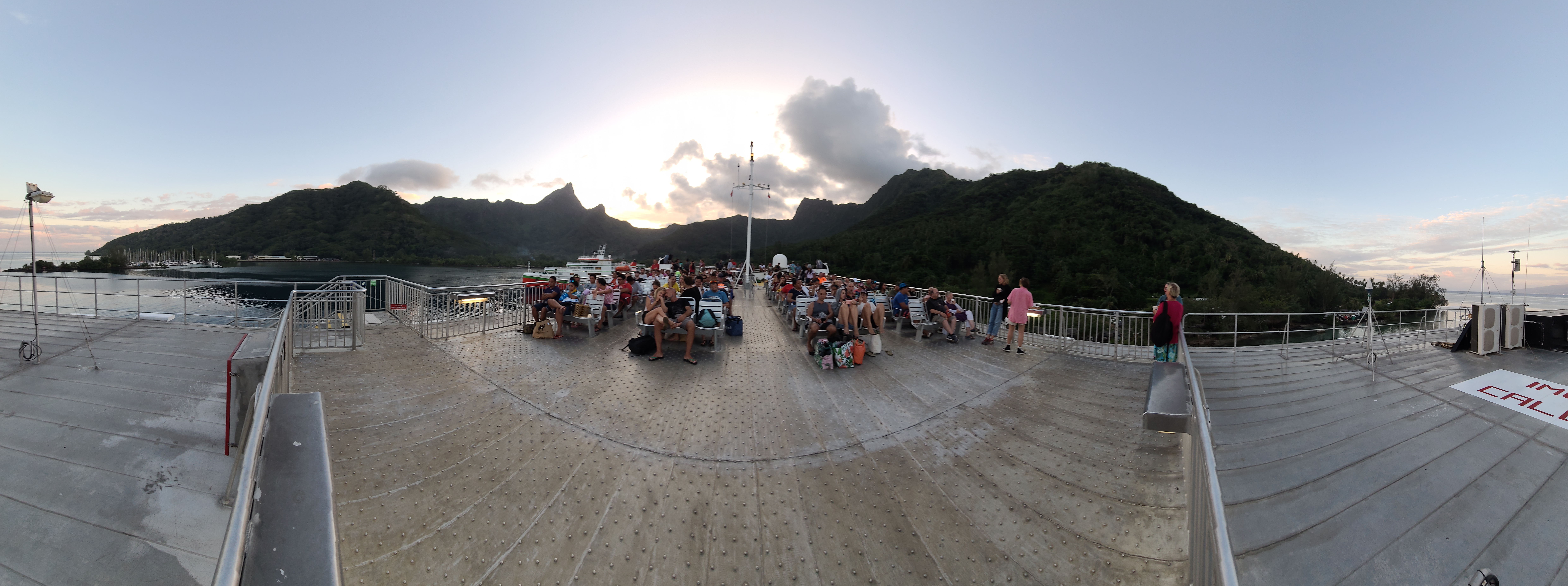 2022 Tahiti Taravao HXP - Day 4 (Kass's Birthday, Swimming with Sharks & Stingrays, Motu Fareone Island, Making Motu Fareone (E'ia Ota), Catching Crabs for 'Alca-Crab', Dance Party on Ferry to Tahiti, Catching Geckos)