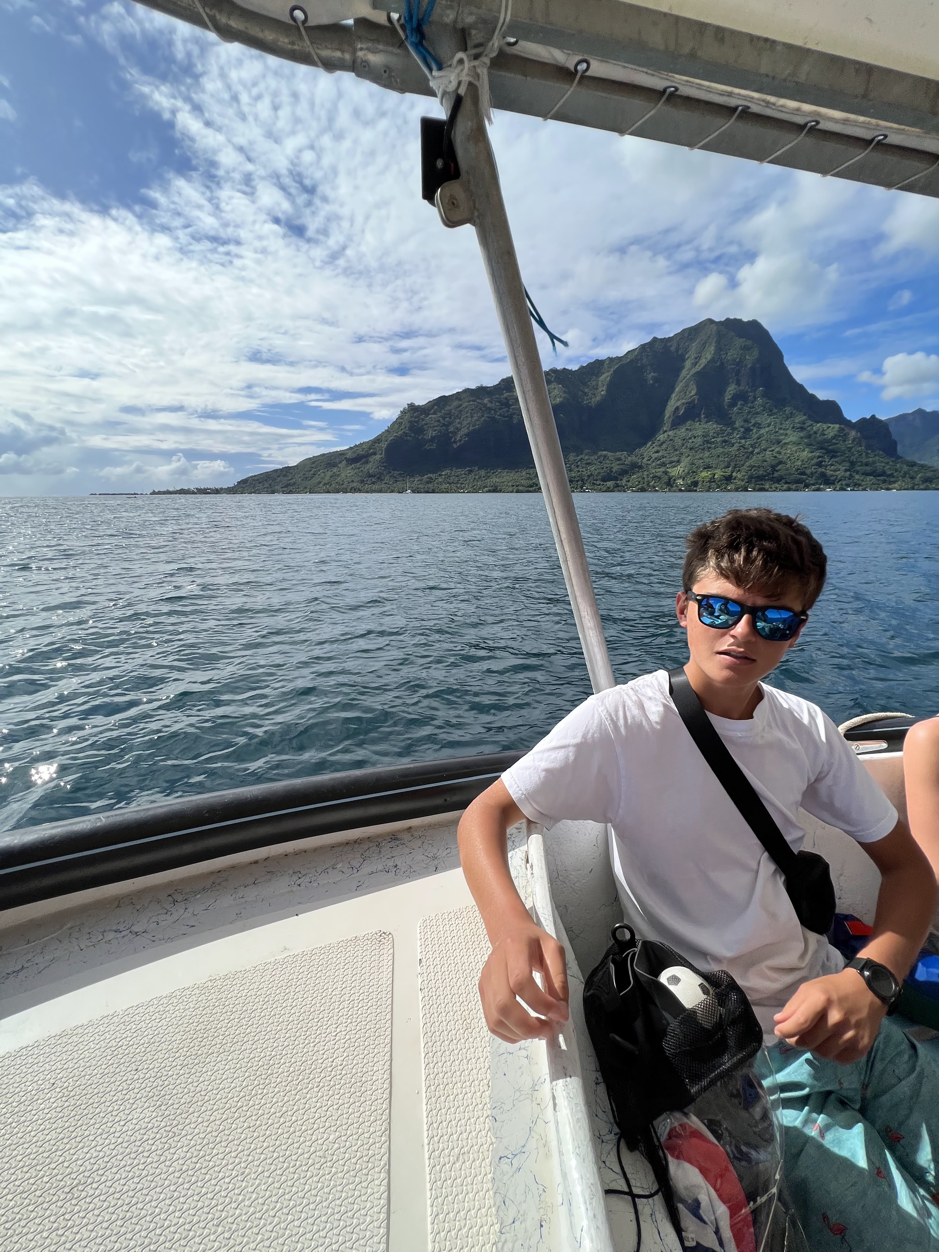 2022 Tahiti Taravao HXP - Day 4 (Kass's Birthday, Swimming with Sharks & Stingrays, Motu Fareone Island, Making Motu Fareone (E'ia Ota), Catching Crabs for 'Alca-Crab', Dance Party on Ferry to Tahiti, Catching Geckos)