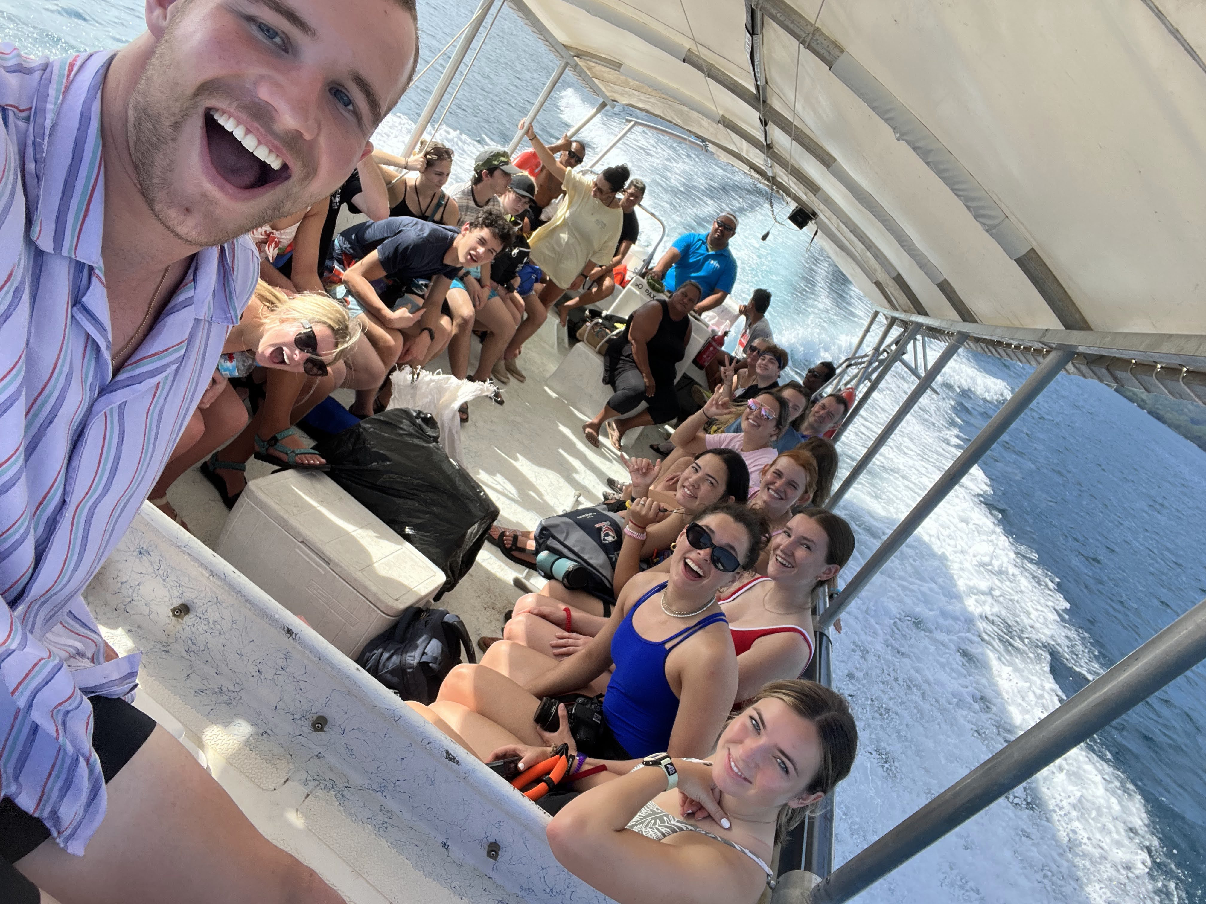 2022 Tahiti Taravao HXP - Day 4 (Kass's Birthday, Swimming with Sharks & Stingrays, Motu Fareone Island, Making Motu Fareone (E'ia Ota), Catching Crabs for 'Alca-Crab', Dance Party on Ferry to Tahiti, Catching Geckos)