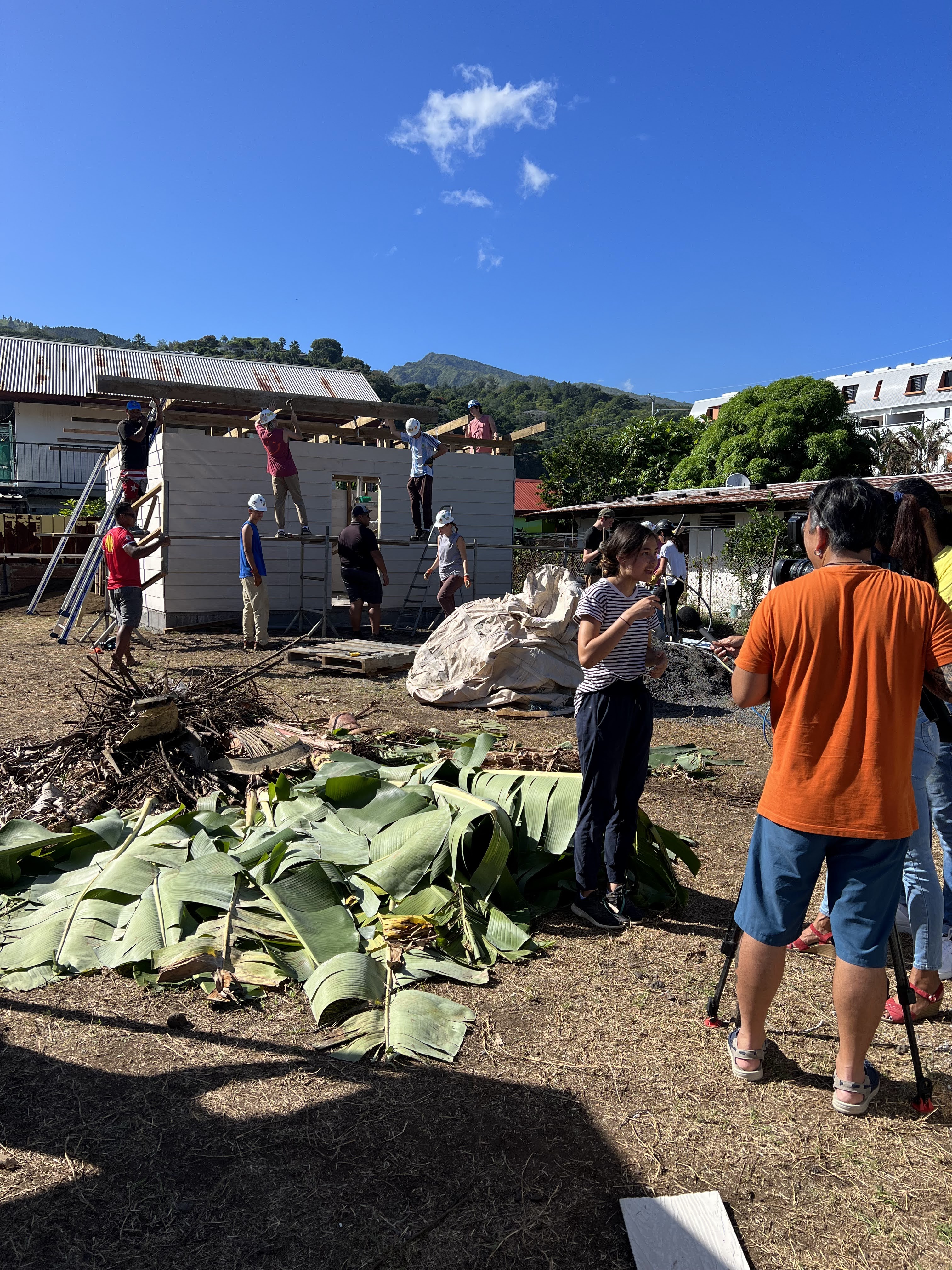2022 Tahiti Taravao HXP - Day 13 (Work Site Day 6, National TV Station Shows Up to Film, Adding the Roof, Turtle Dies, Testimony Meeting with the Papara Ward & ❤ Bishop Taylor ❤, Shell Necklace Gifts, Tytan Teaching Spikeball (Spiceball!))