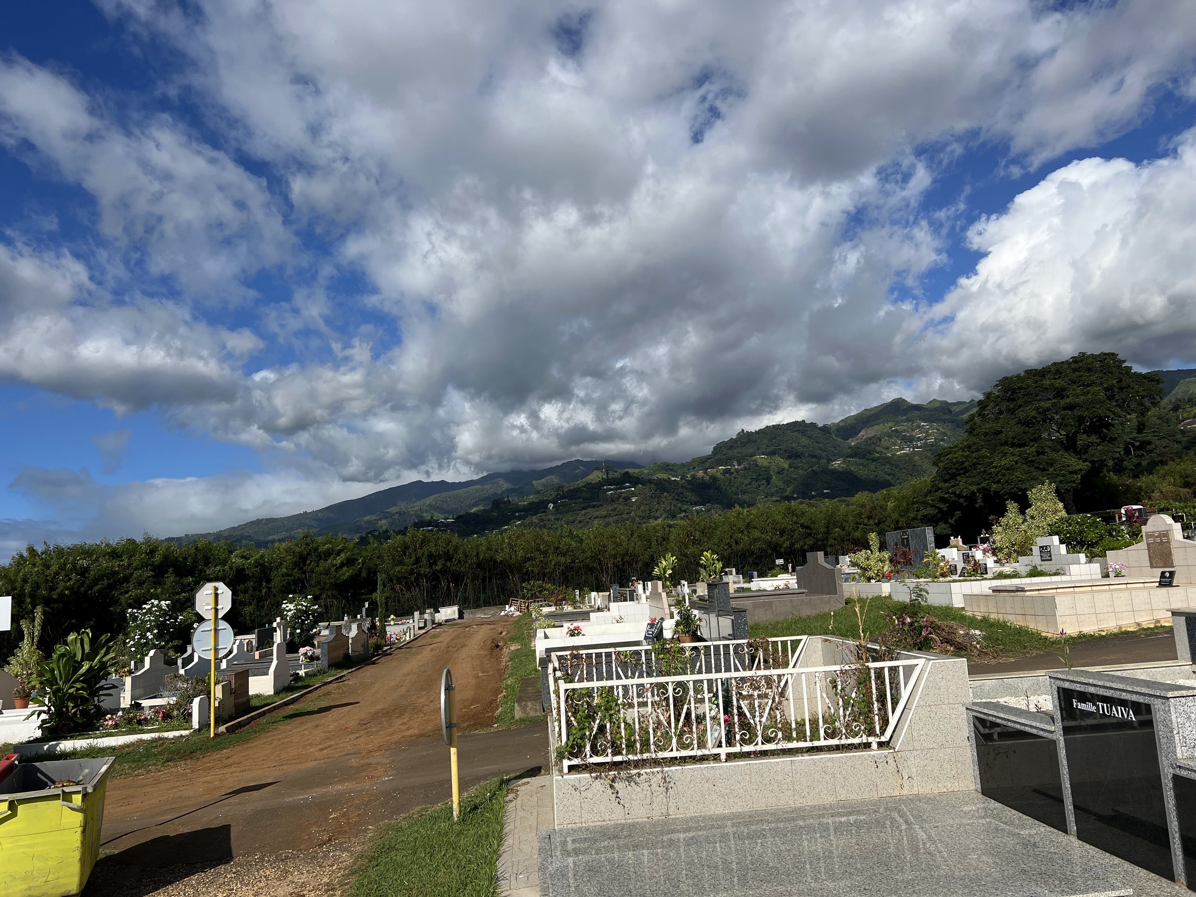 2022 Tahiti Taravao HXP - Day 14 (Cleaning up Papeete Urania Cemetery, Ordering 