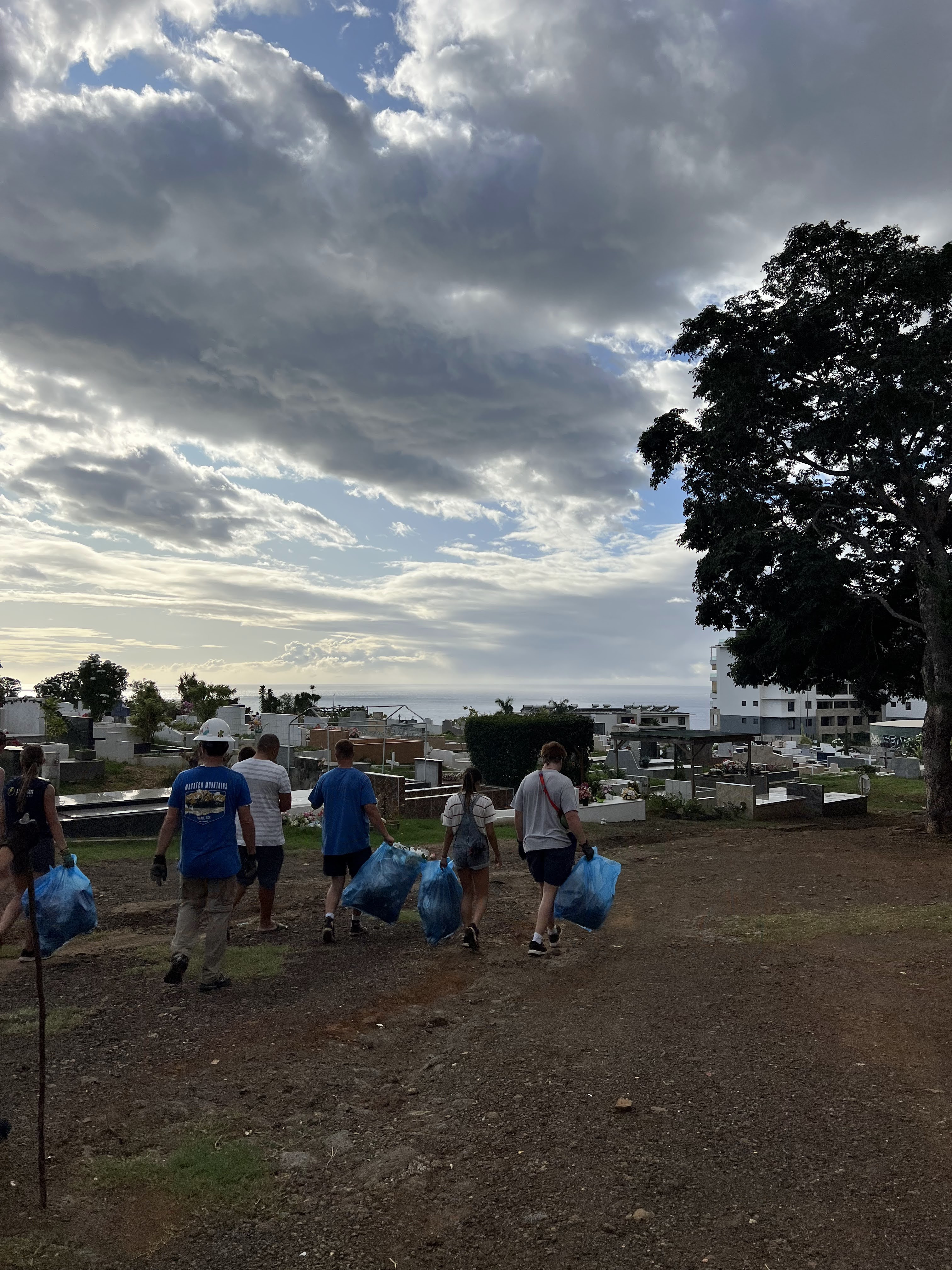 2022 Tahiti Taravao HXP - Day 14 (Cleaning up Papeete Urania Cemetery, Ordering 