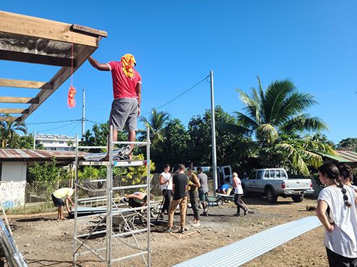 2022 Tahiti Taravao HXP - Day 13 (Work Site Day 6, National TV Station Shows Up to Film, Adding the Roof, Turtle Dies, Testimony Meeting with the Papara Ward & ❤ Bishop Taylor ❤, Shell Necklace Gifts, Tytan Teaching Spikeball (Spiceball!))