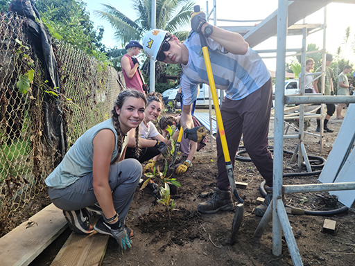 2022 Tahiti Taravao HXP - Day 13 (Work Site Day 6, National TV Station Shows Up to Film, Adding the Roof, Turtle Dies, Testimony Meeting with the Papara Ward & ❤ Bishop Taylor ❤, Shell Necklace Gifts, Tytan Teaching Spikeball (Spiceball!))