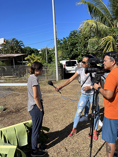 2022 Tahiti Taravao HXP - Day 13 (Work Site Day 6, National TV Station Shows Up to Film, Adding the Roof, Turtle Dies, Testimony Meeting with the Papara Ward & ❤ Bishop Taylor ❤, Shell Necklace Gifts, Tytan Teaching Spikeball (Spiceball!))