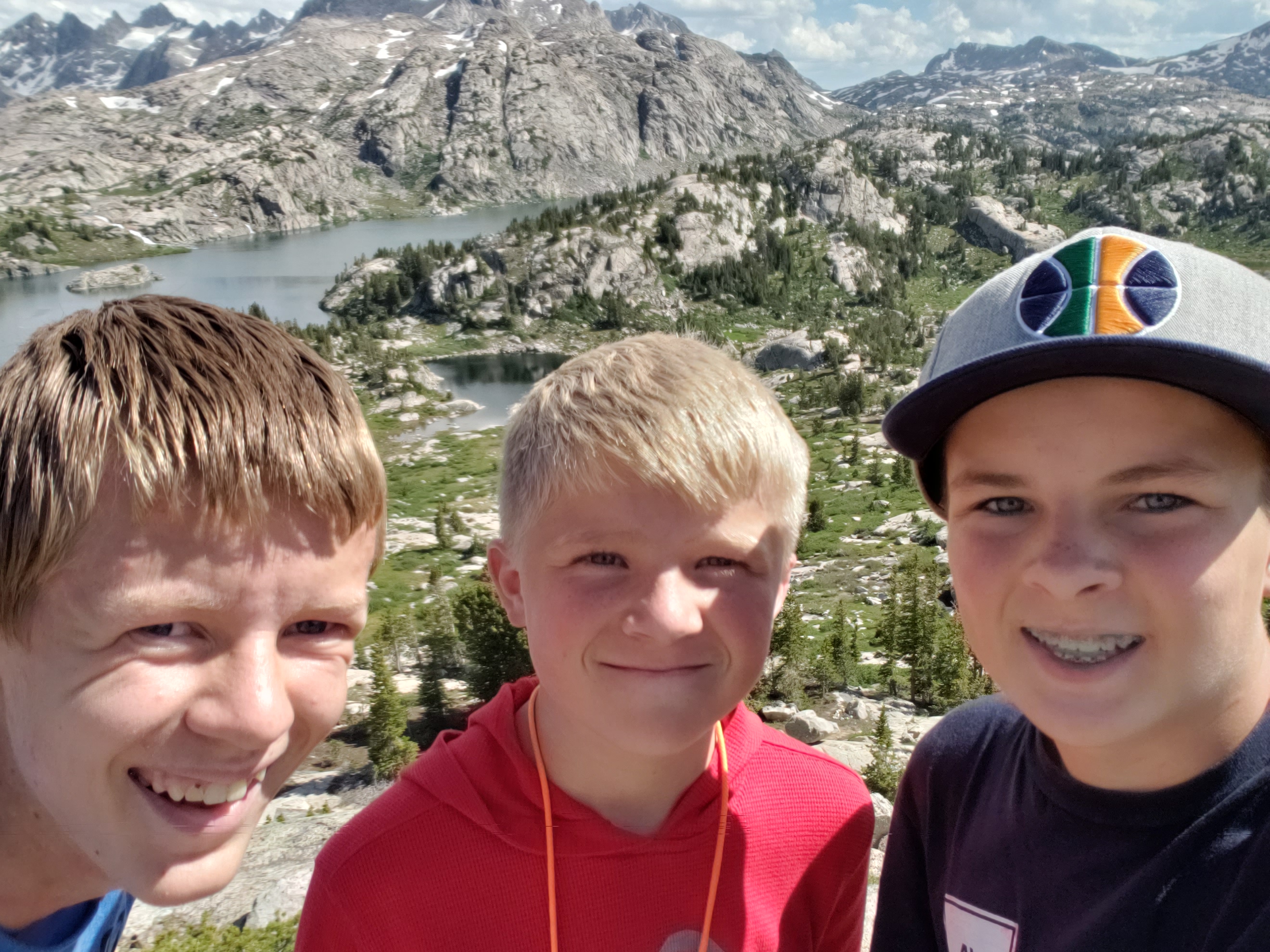 2022 Wind River Trip - Day 2 (Sapphire Lake to Island Lake, Titcomb Basin)