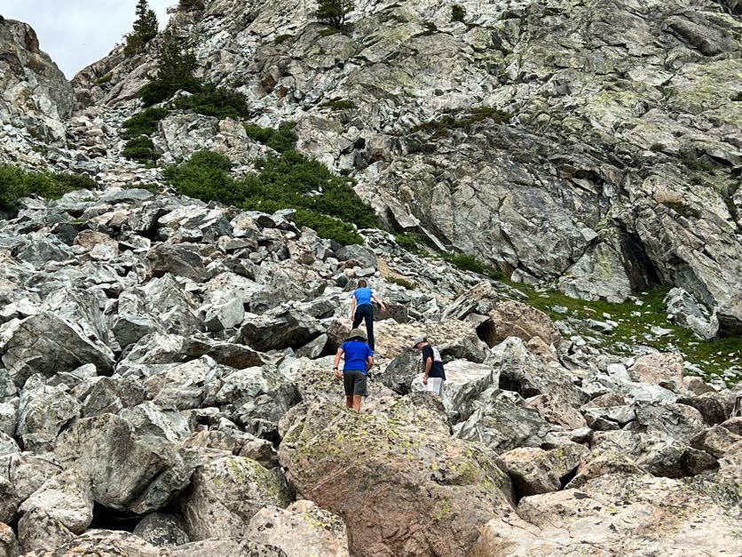 2022 Wind River Trip - Day 2 (Sapphire Lake to Island Lake, Titcomb Basin)