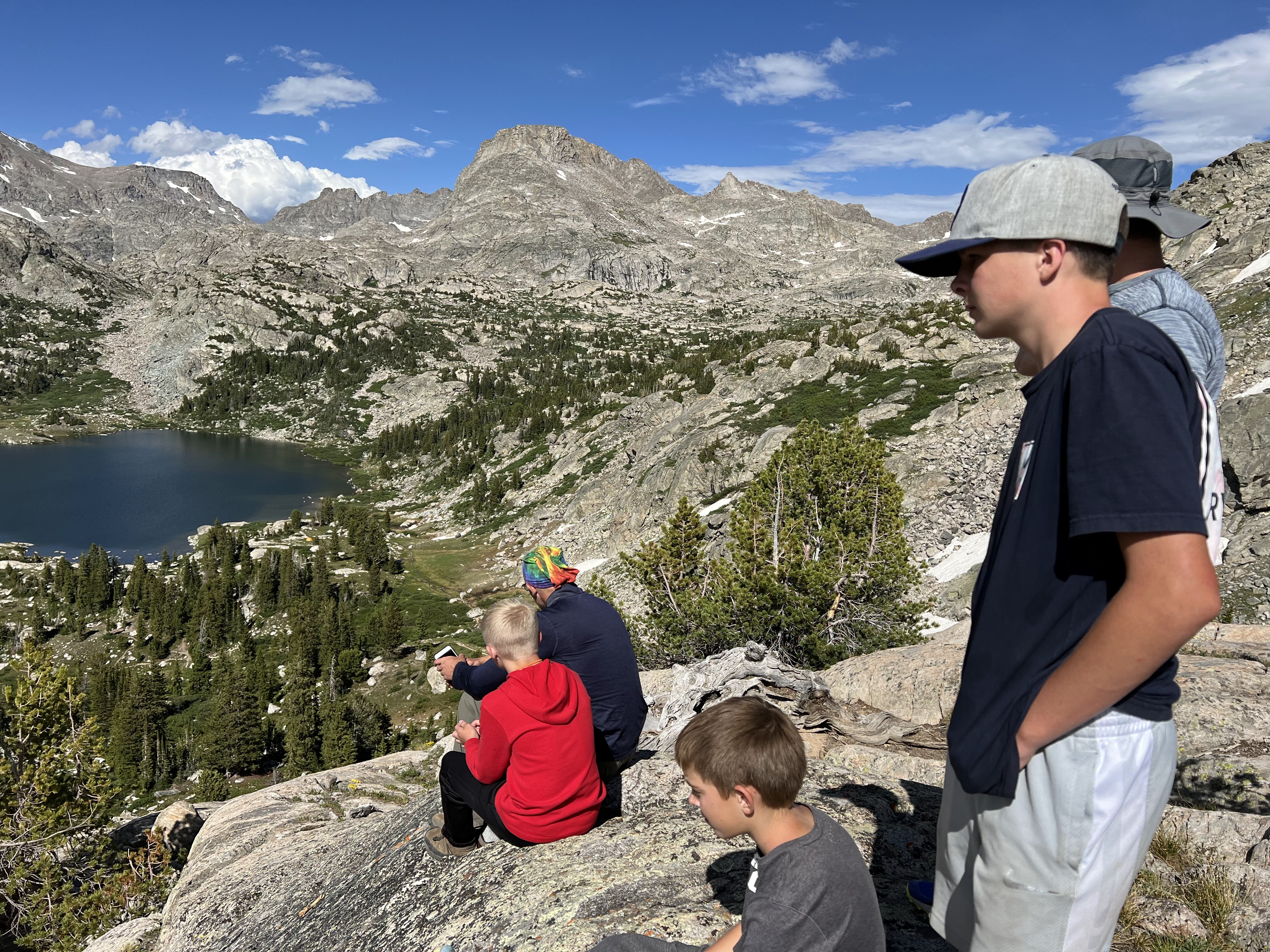 2022 Wind River Trip - Day 2 (Sapphire Lake to Island Lake, Titcomb Basin)